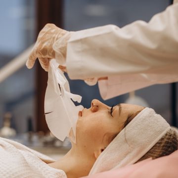Integrating Holistic Skincare Approaches to Medical Aesthetics Practice